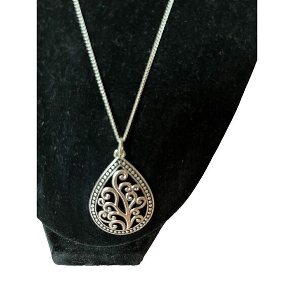 Women's Silver-Tone Teardrop Necklace And Earring Set Nickel Free NWT - Picture 1 of 8